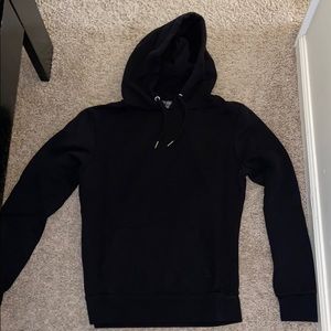 PLAIN BLACK HOODIE SIZE SMALL